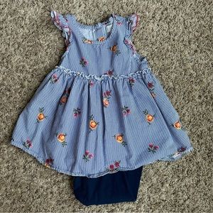 Like new BCBG girls floral blue tank top size 5T free leggings included